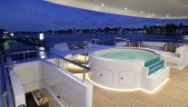 INCEPTION -  Owners Deck Jacuzzi